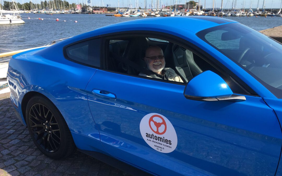 Iäkkäiden iloksi -tapahtuma ja Ford Mustang